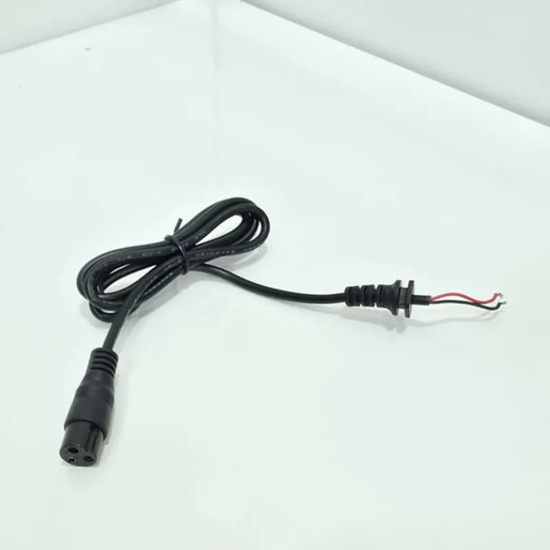 ELECTRIC SCOOTER CHARGING PORT – 3-PIN AVIATION CONNECTOR